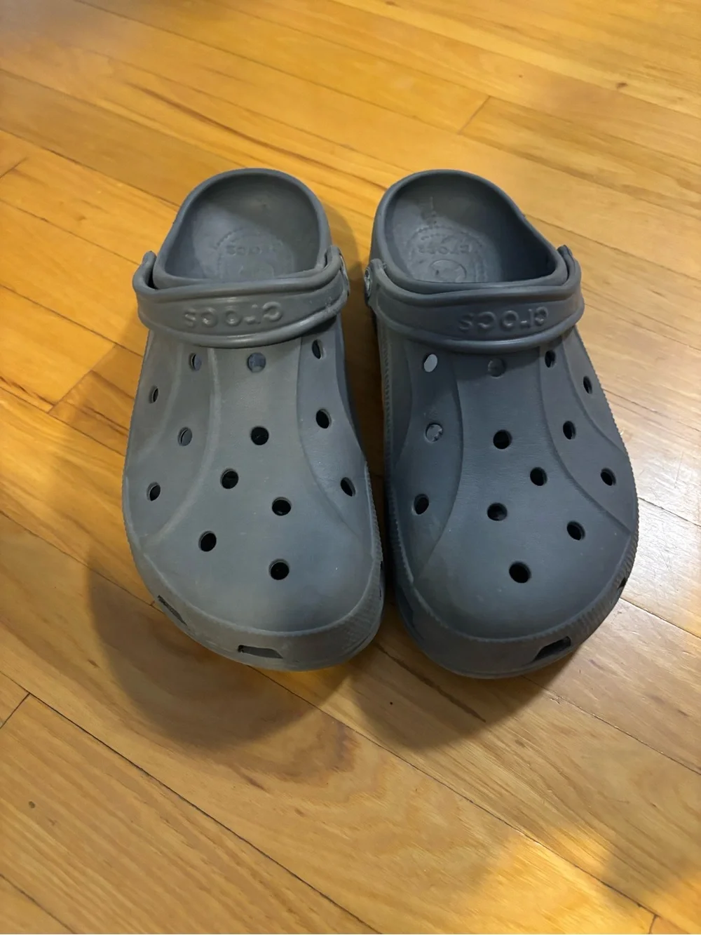CROCS Classic Clog in Gray - Unisex Slip-On Sandal